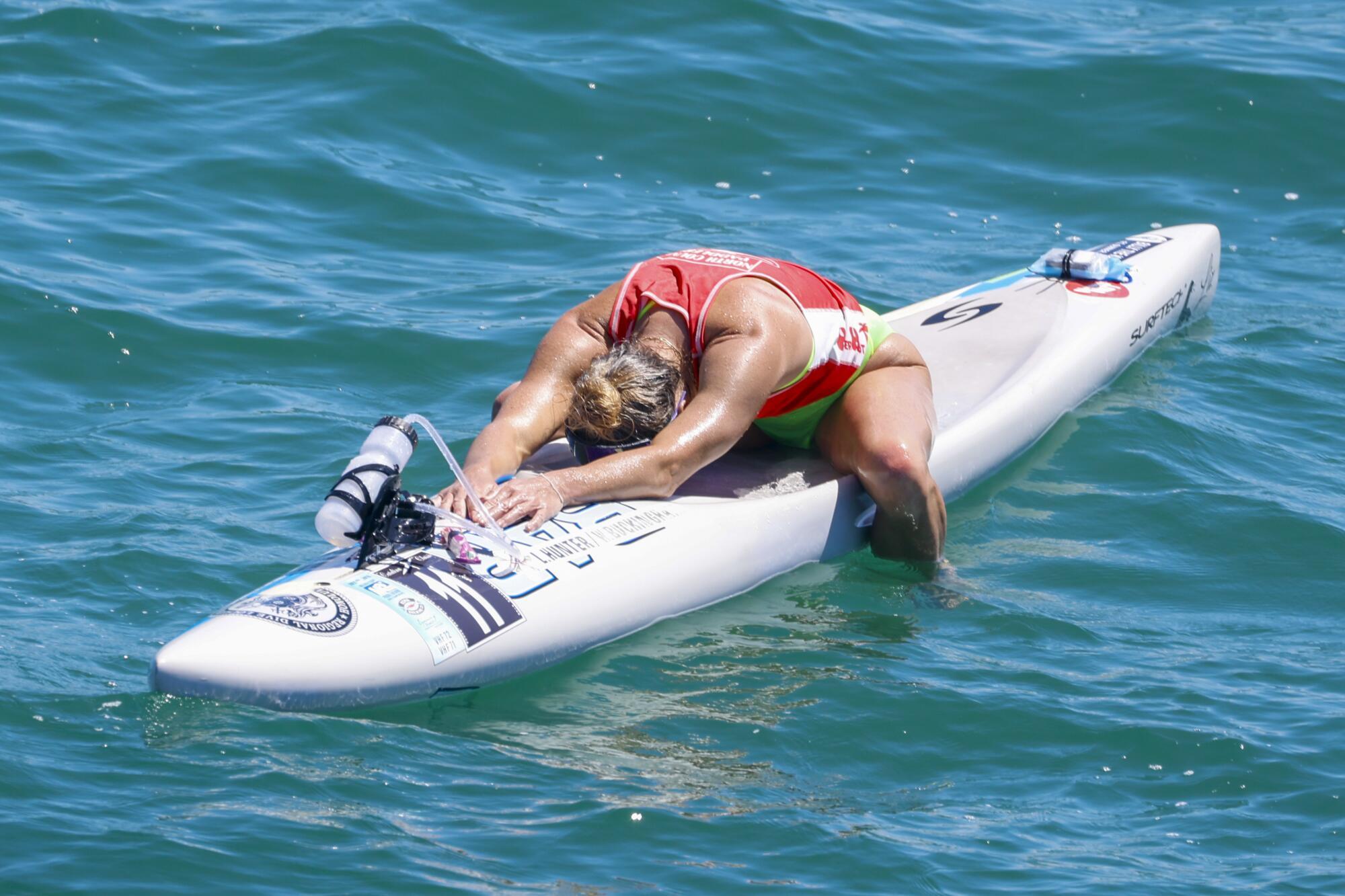 A classic paddleboard race from Catalina to Manhattan Beach is 32 ...