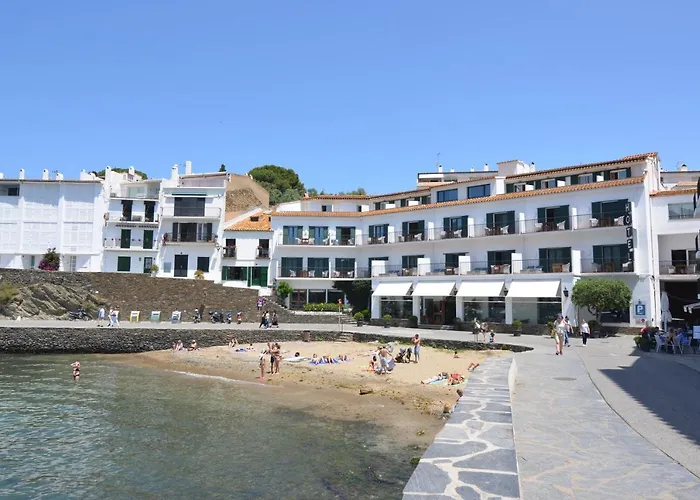 Hoteles de 4 Estrellas en Cadaqués 